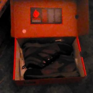 Size 11 Timberland pro boots